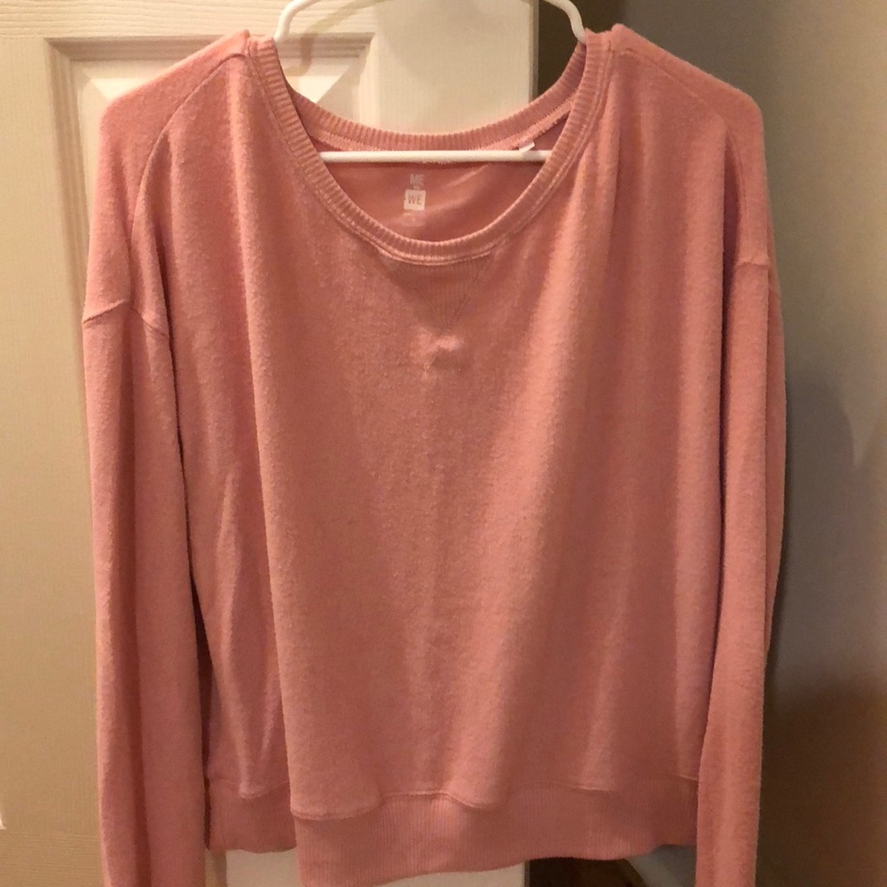 MetoWe collection, Long-sleeve fleece top